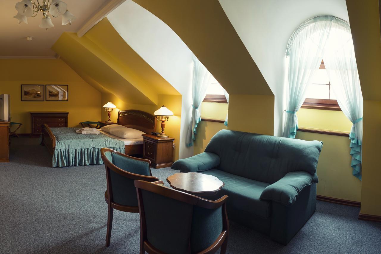Wellness Hotel Kastiel Jaslovske Bohunice ภายนอก รูปภาพ